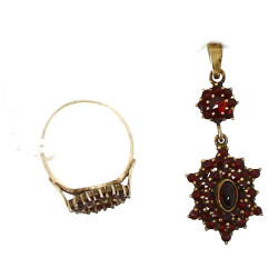 Bague et pendentif en argent et vermeil 