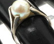 Bague en or gris 18 cts, poinçon tête d'