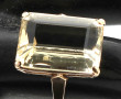 Bague en or jaune 9 cts sertie d'une cit