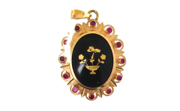 Pendentif en or jaune 18 cts, poinçon tê