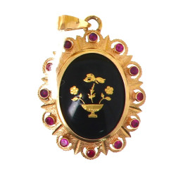 Pendentif en or jaune 18 cts, poinçon tê