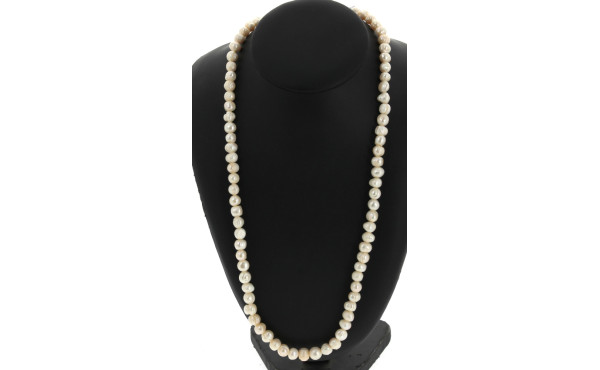 Long sautoir en perles d'eau douce blanc