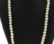 Long sautoir en perles d'eau douce blanc