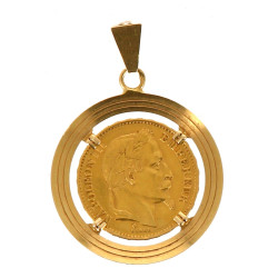 Pendentif en or jaune 18 cts, poinçon tê