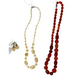 Collier en perles de cornaline : on y jo