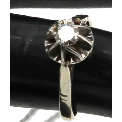 Bague solitaire diamant en or gris 18 ct
