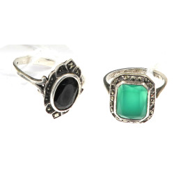 Lot de 2 bagues en argent : l'une sertie