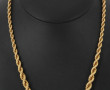Collier à maille torsadée en chute en or