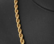 Collier à maille torsadée en chute en or
