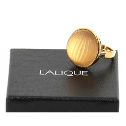 LALIQUE - Bague en cristal et plaqué or,