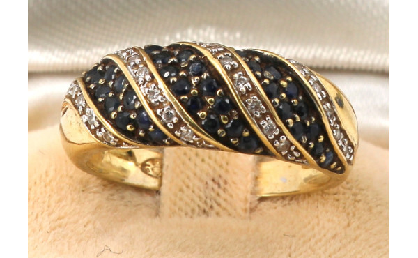 Bague jonc travaillé en or jaune 18 cts 