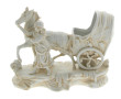 Sujet en biscuit figurant une jeune fill