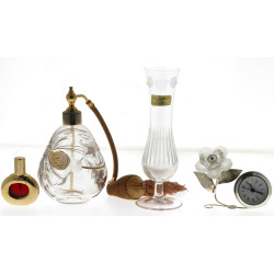 Lot comprenant un vaporisateur en crista