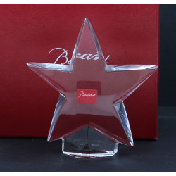 BACCARAT - Etoile en cristal à poser H. 
