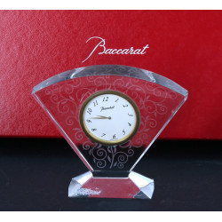 BACCARAT - Pendulette en cristal transp