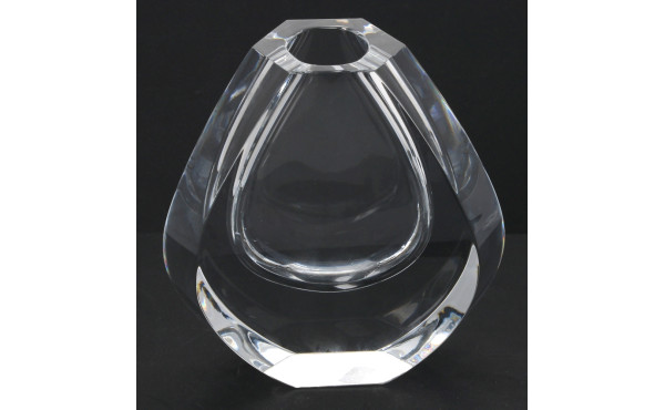 BACCARAT - Vase modèle Muret en cristal 