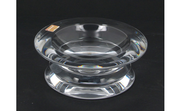 BACCARAT - Vide-poche en cristal, signé 