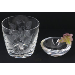 Vase en cristal gravé de violettes, H 10