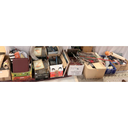 VIDE RESERVE - Lot de bibelots, vaissell