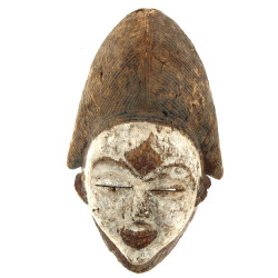 Masque PUNU visage patiné blanc, Gabon