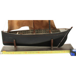 Maquette ancienne de bateau de pêche "ND