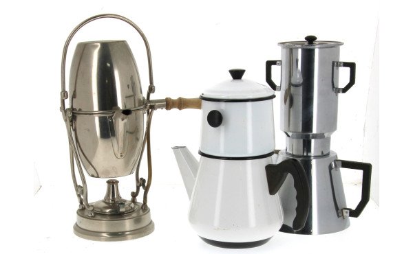 Lot de 2 cafetières avec filtre dont une