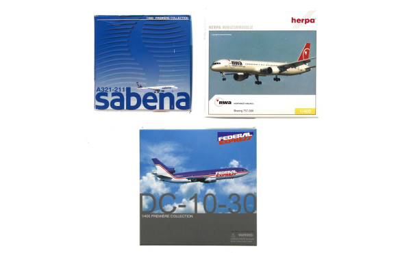 AVIATION - 3 modèles réduits d'avions de