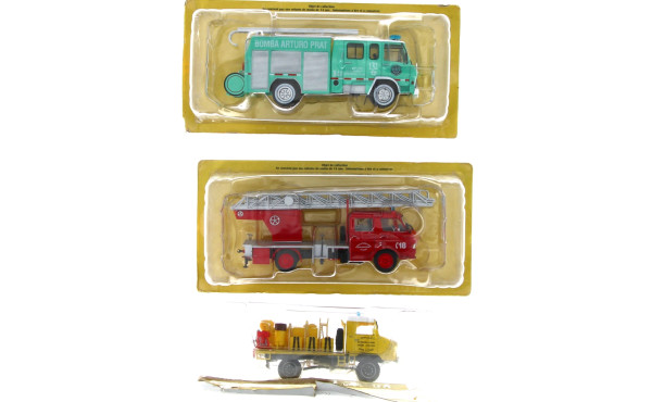 3 camions de pompiers états neufs en BO 