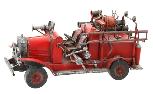 Camion de pompier en tôle L. 40 cm