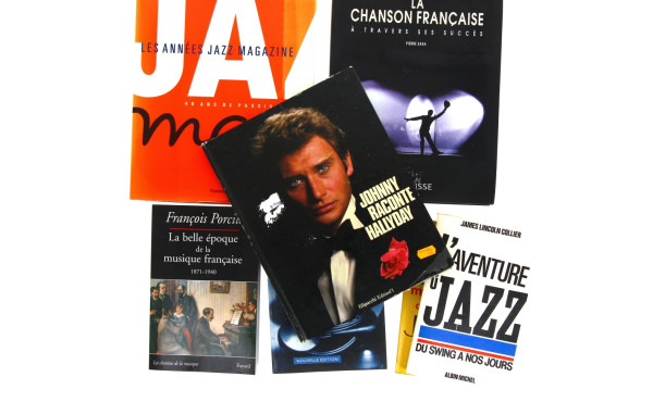 AUTOGRAPHE - JOHNNY HALLYDAY et divers -