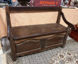 Banc coffre en chataigner (nettoyage à p