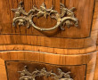 Commode en marqueterie de noyer, prunier