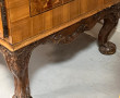 Commode en marqueterie de noyer, prunier