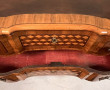 Commode en marqueterie de noyer, prunier