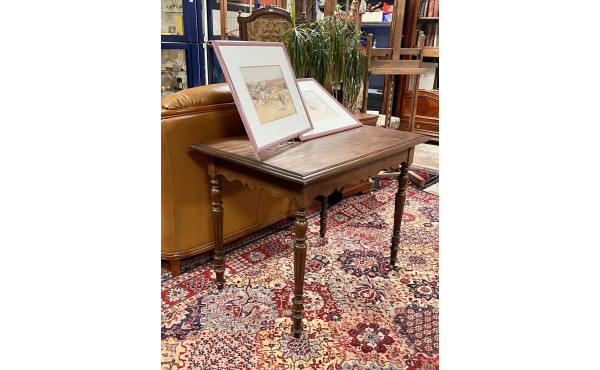 Table bureau