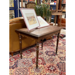 Table bureau