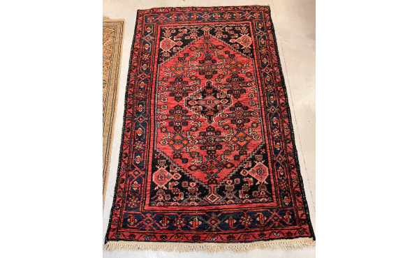 Tapis en laine points noués 126 x 210 cm
