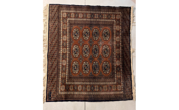 Tapis en laine points noués pakistanais 