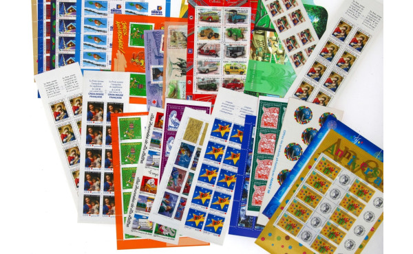 22 blocs feuillets neufs