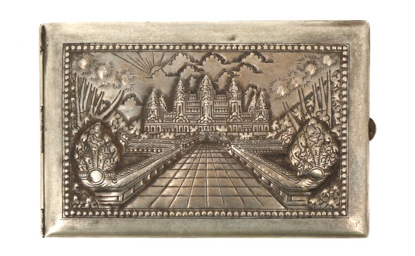 Etui à cigarettes en argent à décor d'un