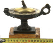 Coupe sur piédouche en forme de lampe à 