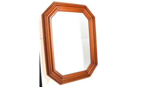 Miroir moderne à encadrement bois à pans