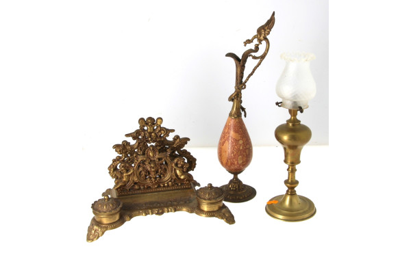 Encrier double en laiton à décor de putt