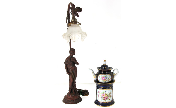 Lampe décorative en résine dans le goût 