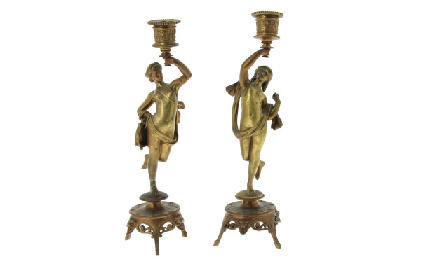 Paire de flambeaux en bronze et laiton e