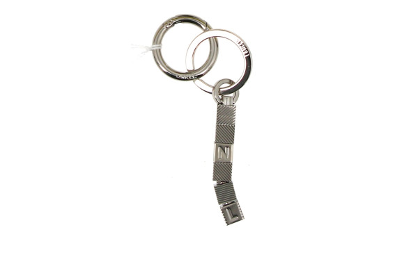 LANCEL - Bijou de sac en métal argenté, 