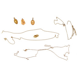 Lot de bijoux en or : 3 médailles religi