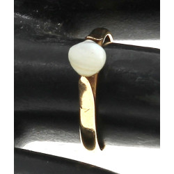 Bague en or jaune 18 cts, non poinçonnée