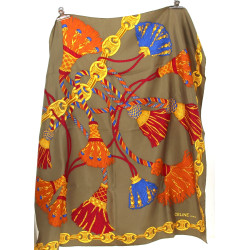 CELINE - Carré en soie à décor de passem