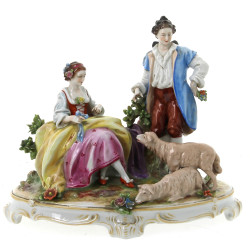 Groupe galant, sujet en porcelaine polyc